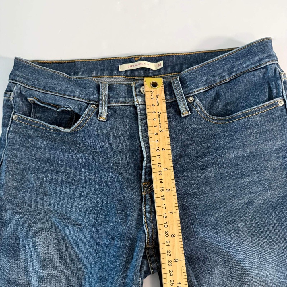 Levis 312 Shaping Slim Jeans Womens 28x32 Medium Wash Blue Denim Mid Rise - Picture 13 of 16